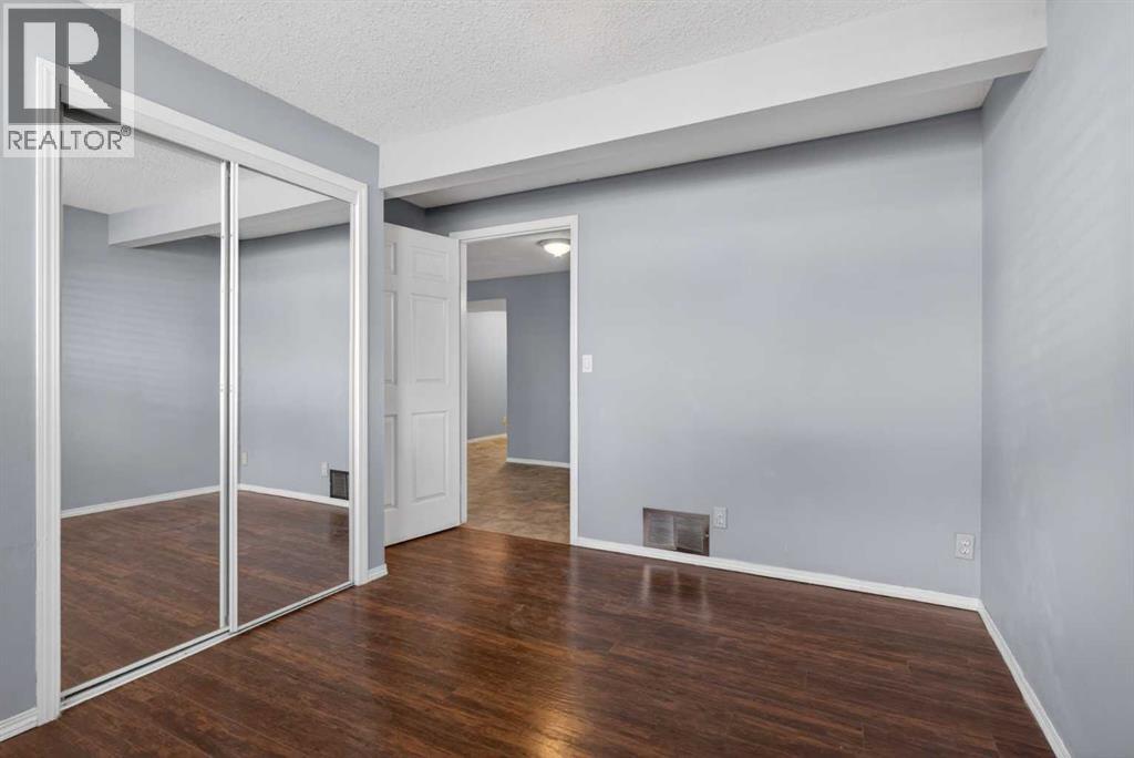 Single Family House Bi-level for Sale in  Fallingworth Court NE Falconridge Calgary 