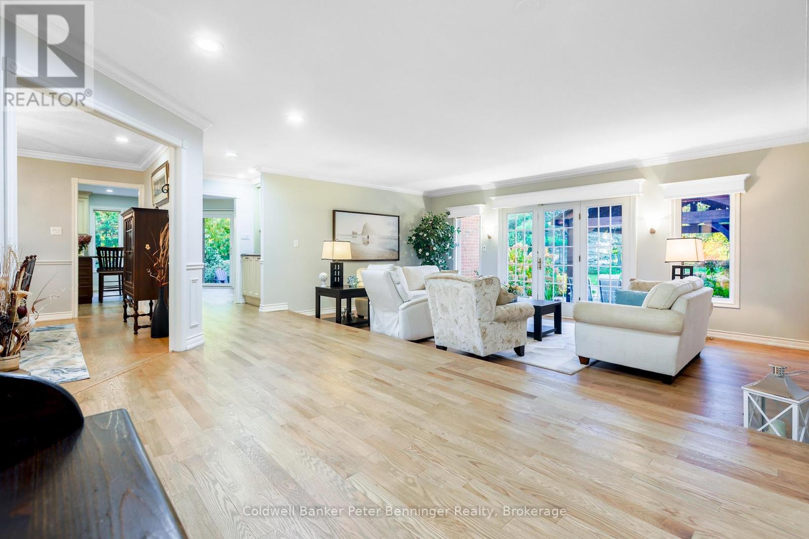 152 TREEGROVE CIRCLE - 7