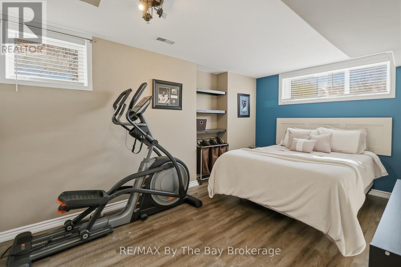 18 MAPLE DRIVE - 46
