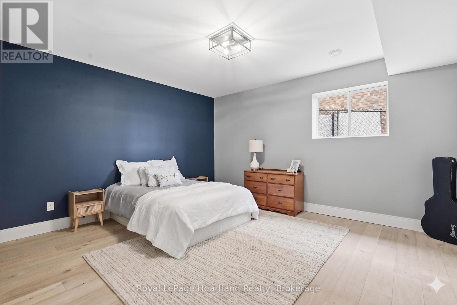 16 MINTO STREET S - 38
