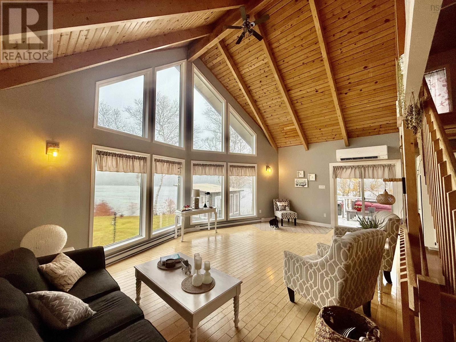 Property 18 of 38 of 16147 316 Highway