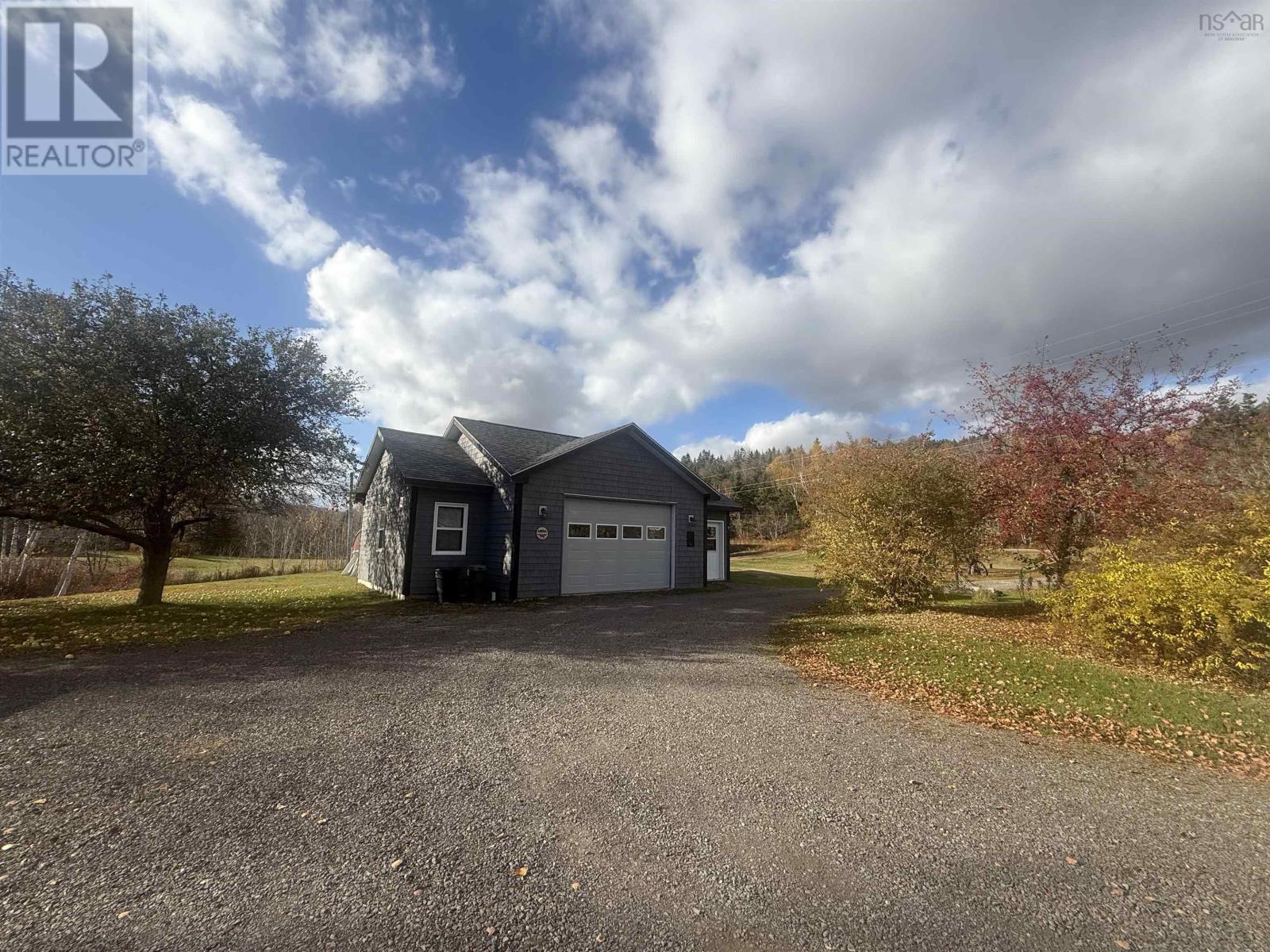 Property 8 of 38 of 16147 316 Highway