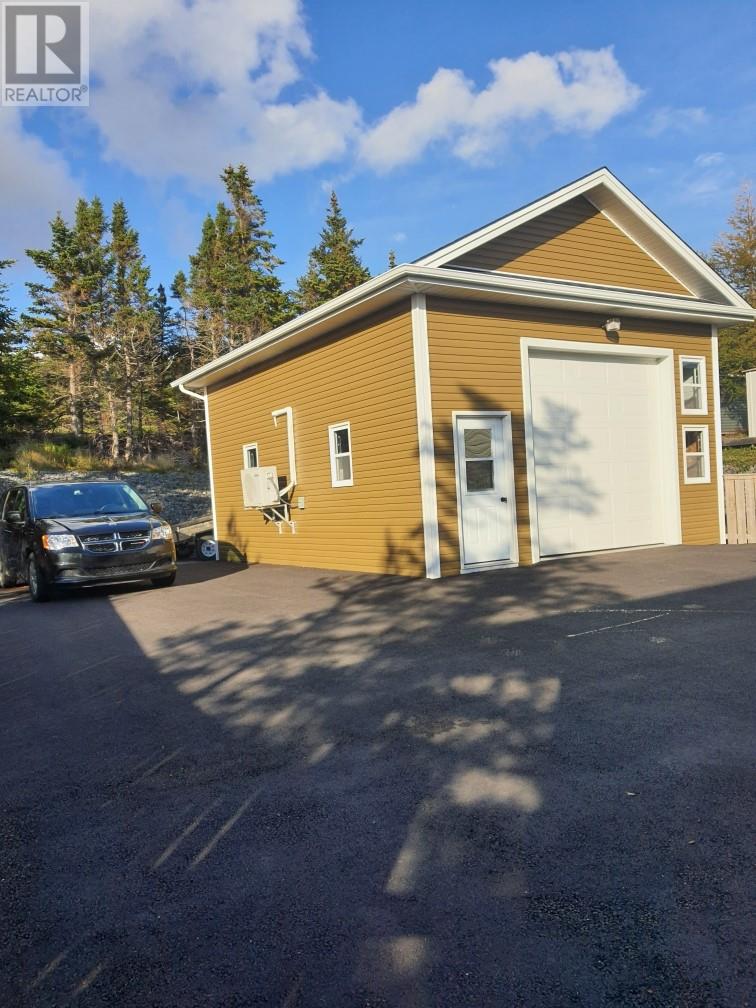 43 Markland Road — photo 3
