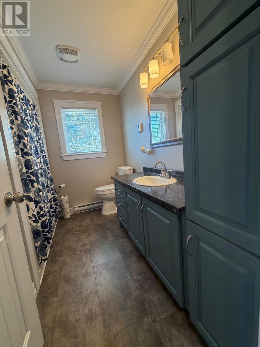 43 Markland Road — photo 8
