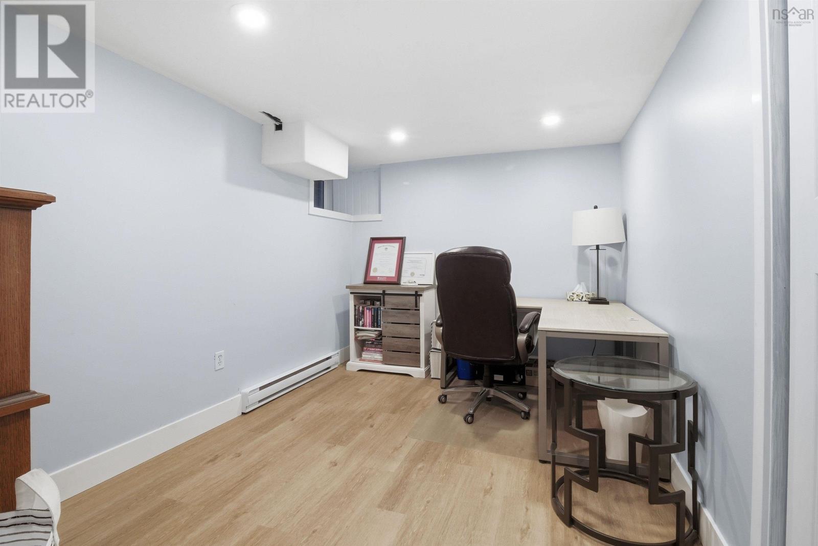 Property 7 of 17 of 2732 Gladstone Street