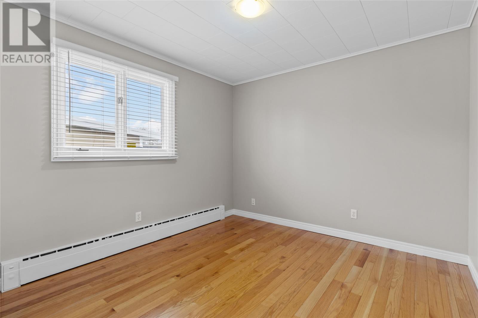 9 St. Laurent Street — photo 16