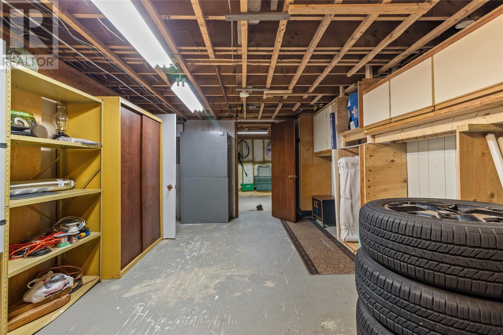 9 St. Laurent Street — photo 25