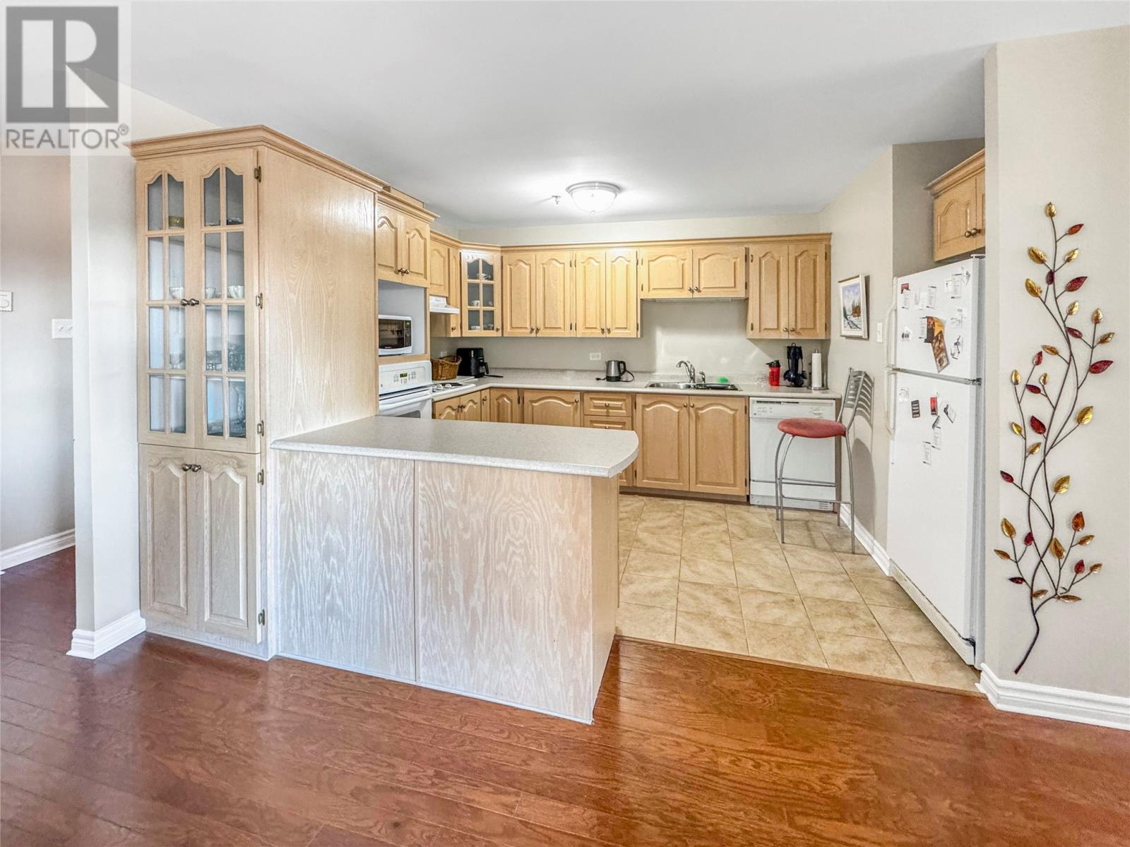 #410 100 ELIZABETH AVENUE - 11