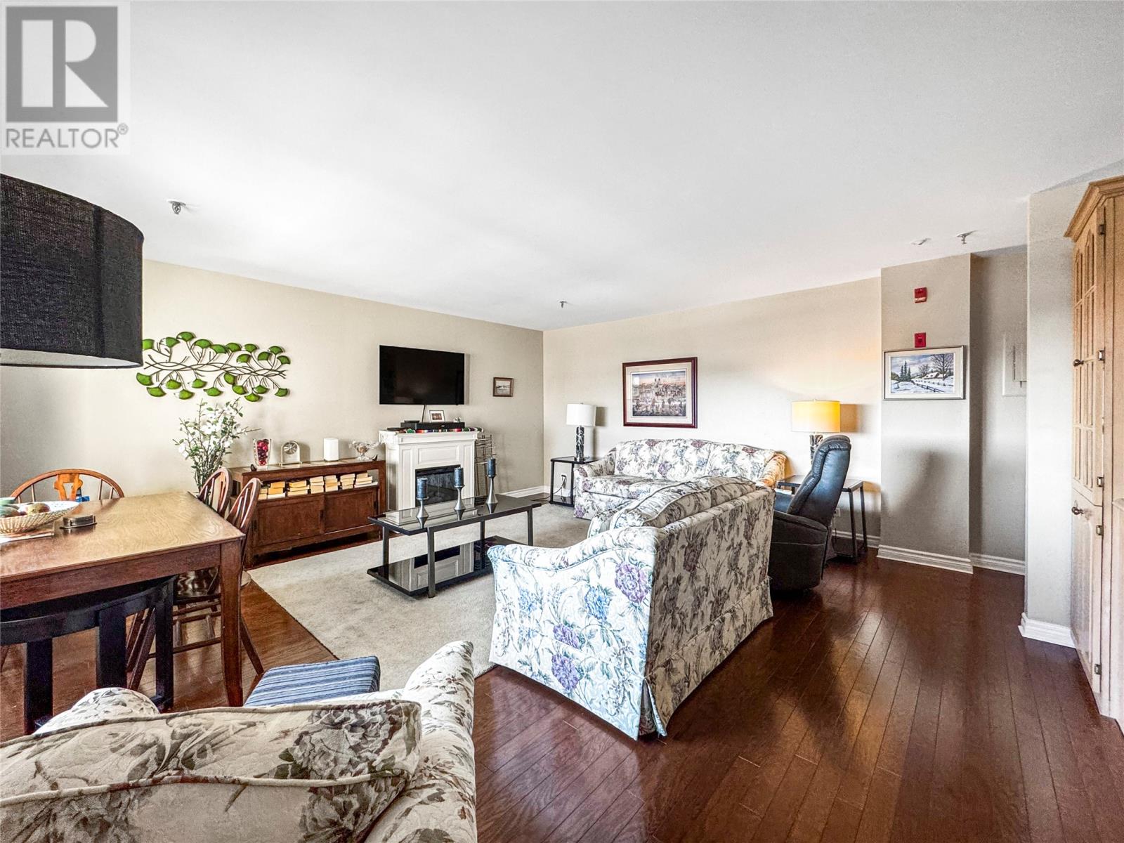 #410 100 ELIZABETH AVENUE - 6