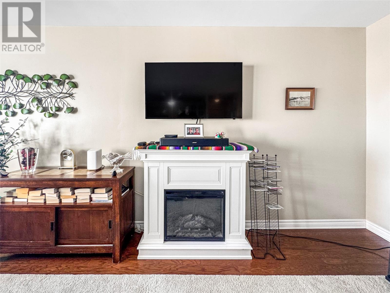 #410 100 ELIZABETH AVENUE - 8