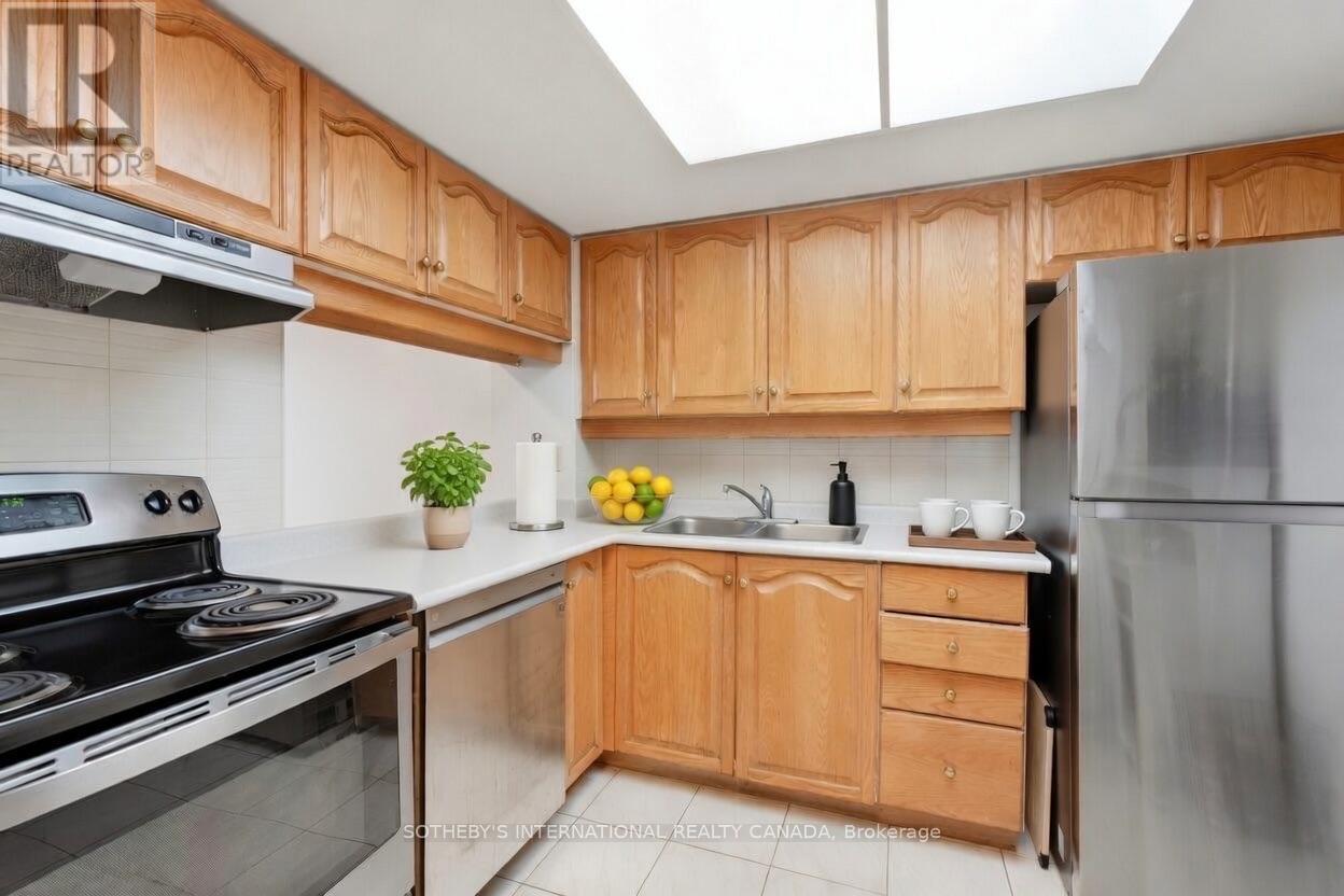#1703 75 KING STREET E - 20