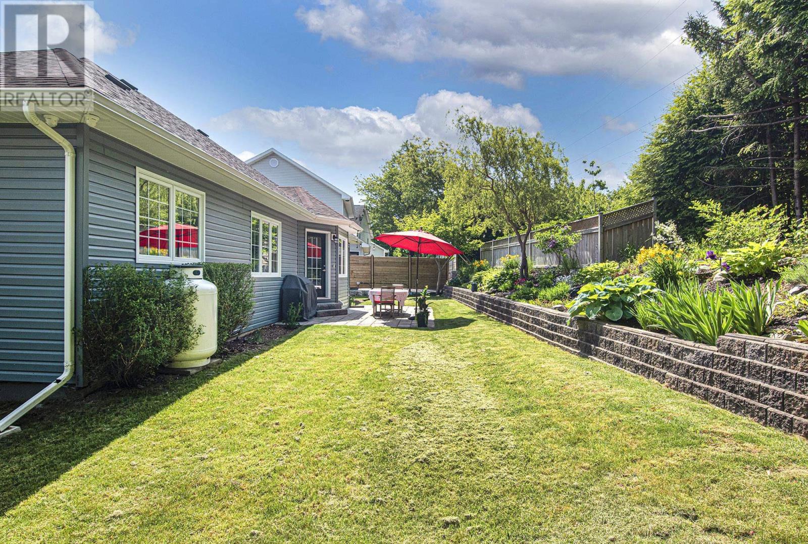 Property 35 of 38 of 27 Stone Gate Court