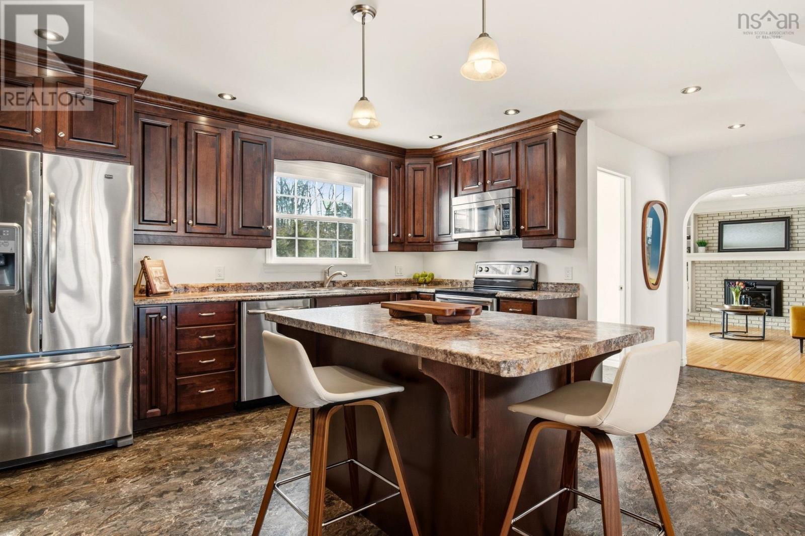 Property 14 of 50 of 132 Abbey Avenue