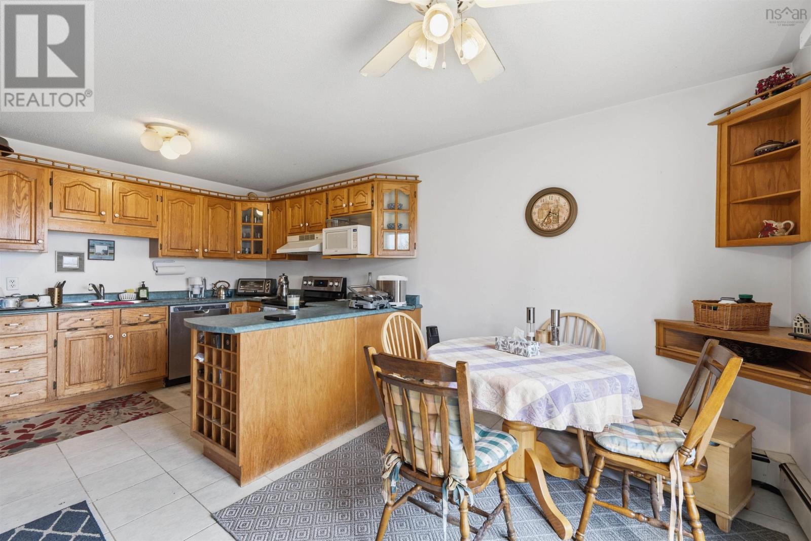 Property 10 of 33 of 23 Stratford Way