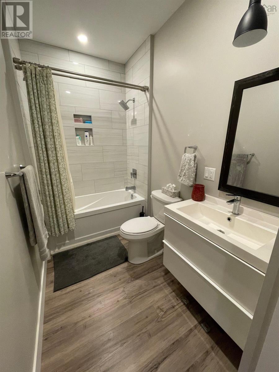 Property 26 of 27 of 243 Braemar Drive