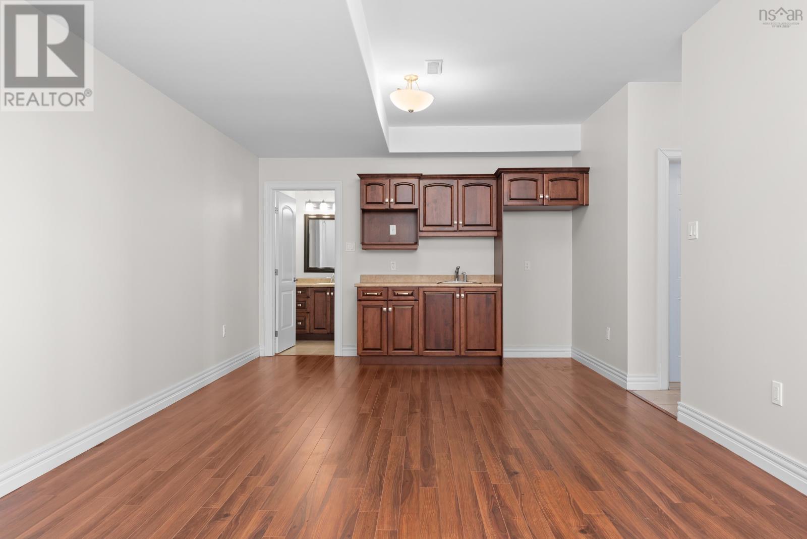 Property 33 of 45 of 1B Millview Avenue