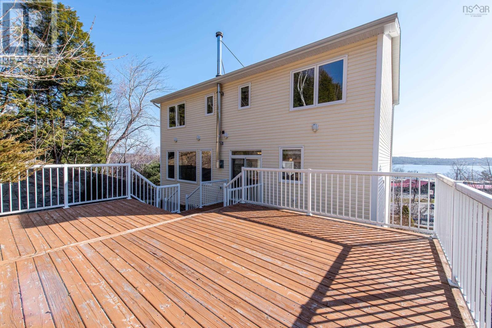 Property 40 of 45 of 1B Millview Avenue