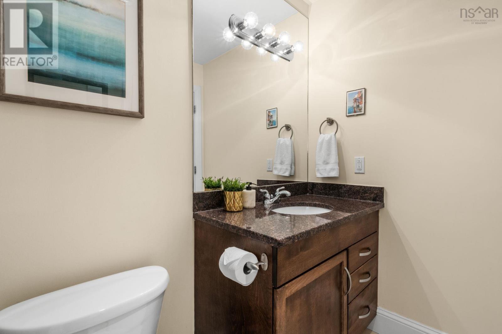 Property 23 of 38 of 1001 1550 Dresden Row