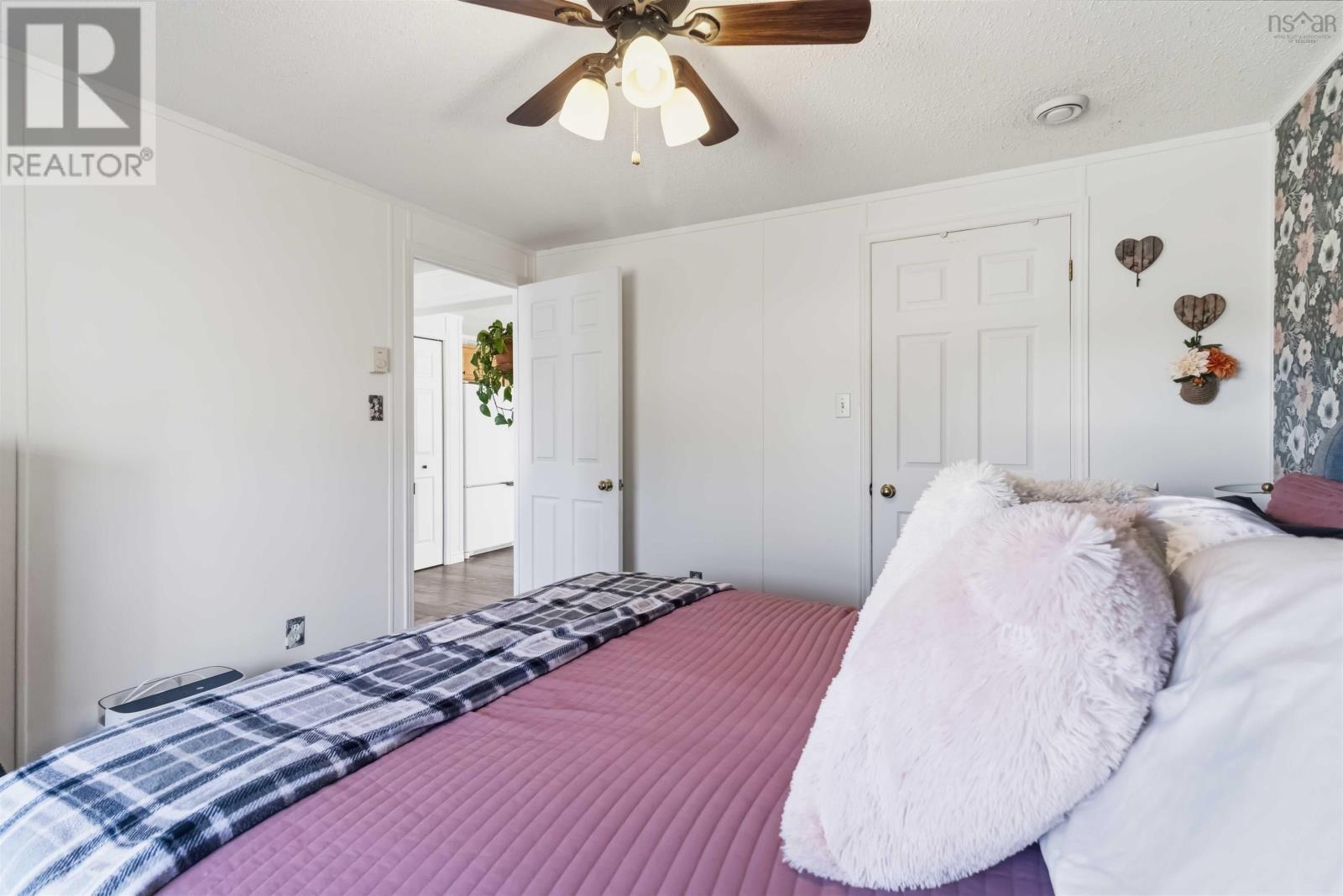 Property 22 of 31 of 40 Cherry Lane