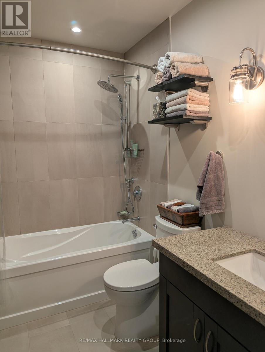 155 MARKLAND CRESCENT — photo 21