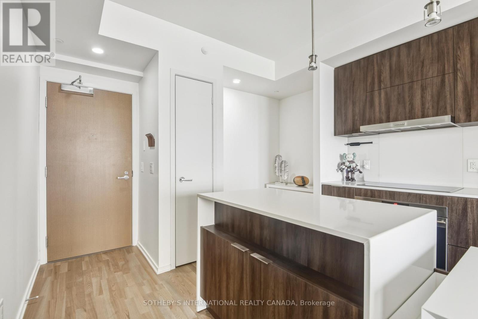 2712 - 1 BLOOR STREET E — photo 11