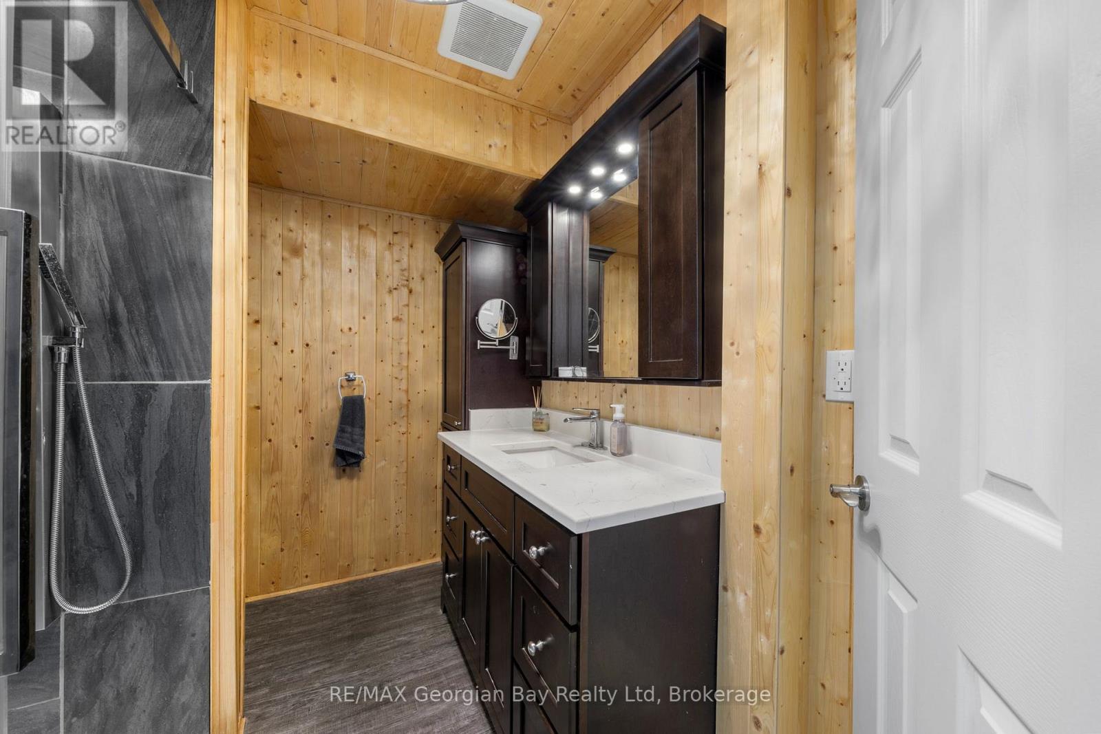1745 TWIN OAKS CRESCENT - 18