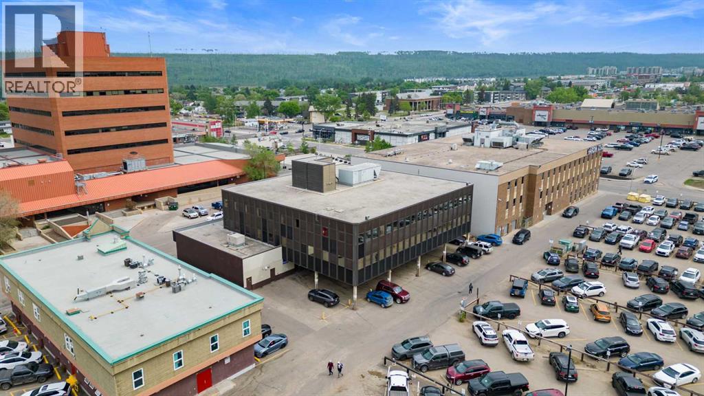 9911 Macdonald Avenue, Fort McMurray