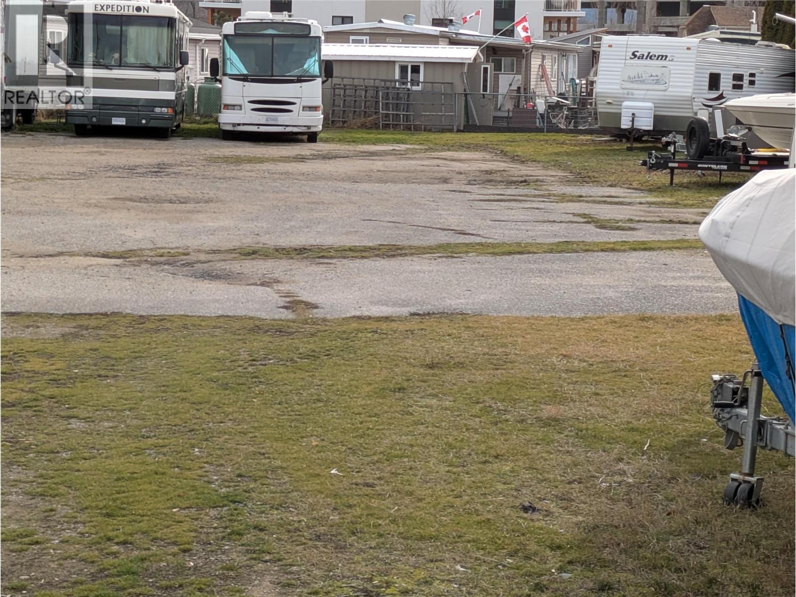 89 3745 Lakeshore Road, Kelowna