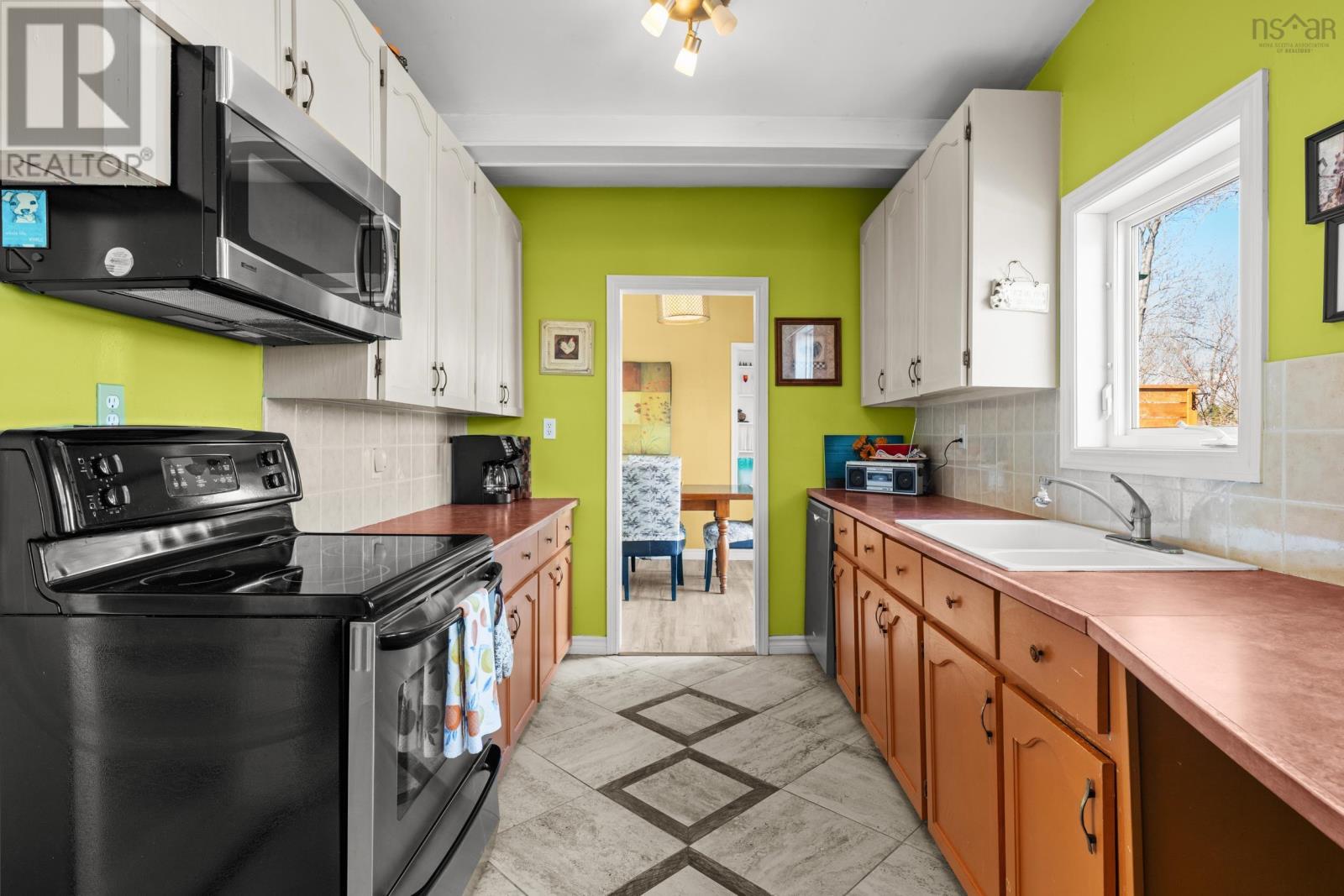 Property 16 of 44 of 25 Wildwood Boulevard