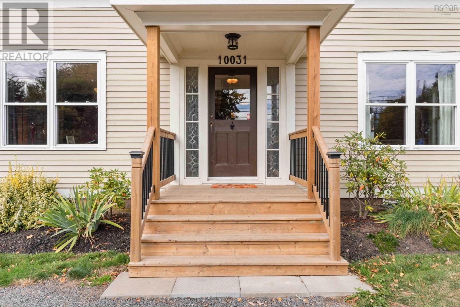 Property 5 of 49 of 10031 Highway 1