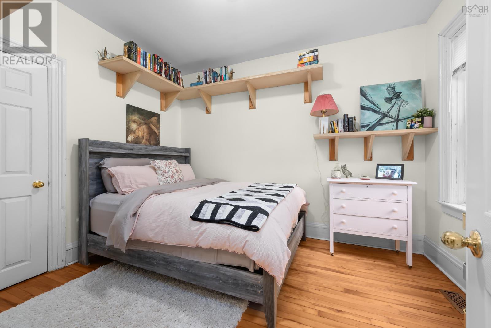 Property 19 of 30 of 5870 West Street