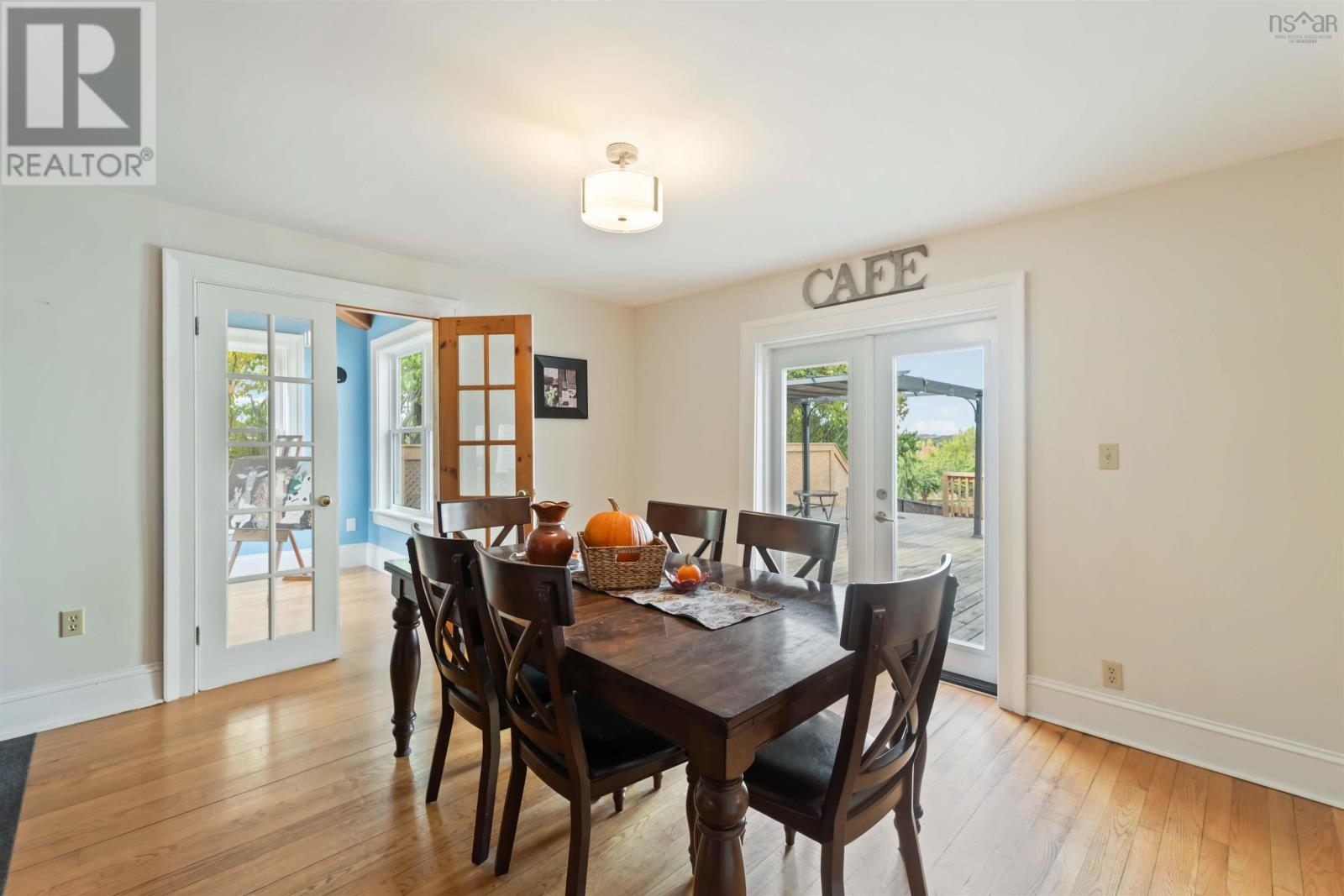 Property 23 of 49 of 10031 Highway 1