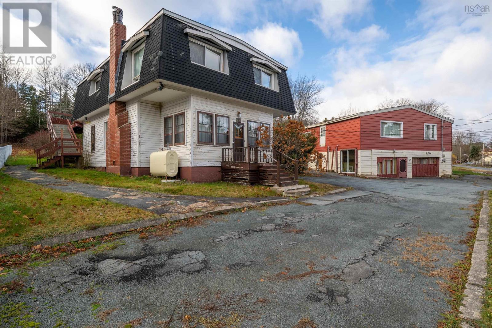 Property 3 of 16 of 154 Old Sackville Road