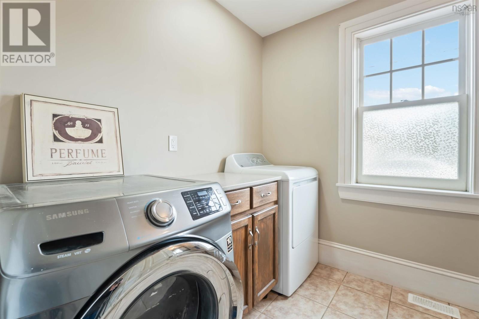 Property 29 of 49 of 10031 Highway 1