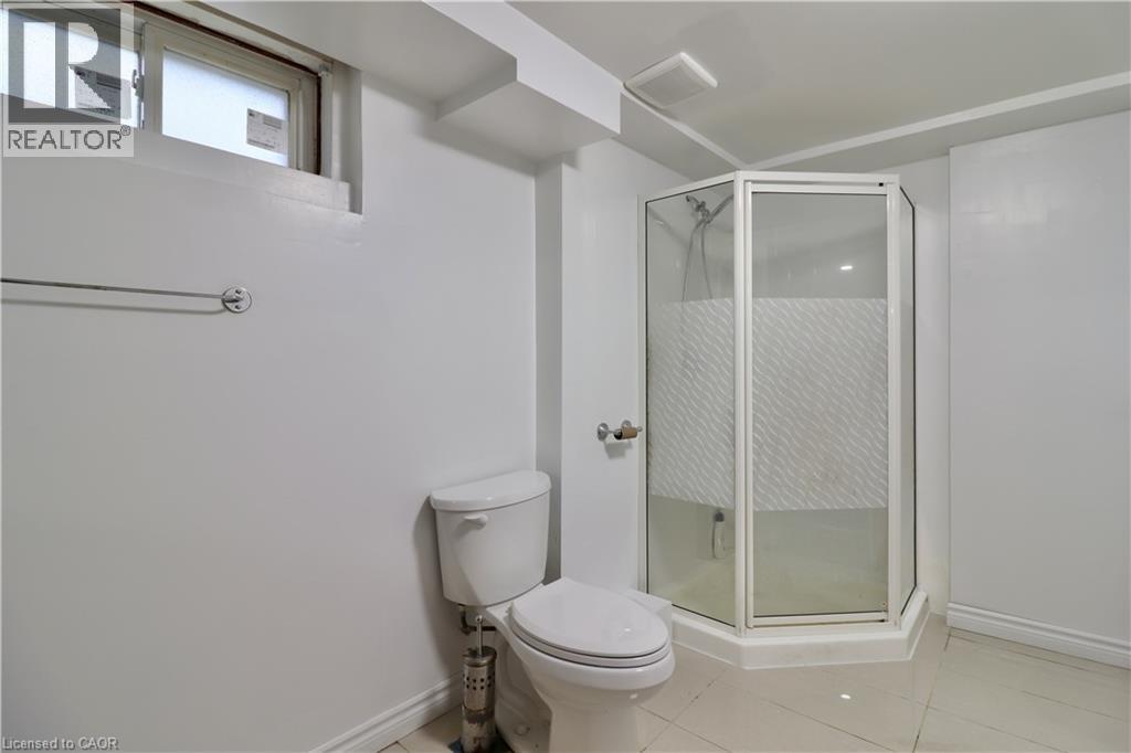 80 ROSEVIEW AVENUE - 32