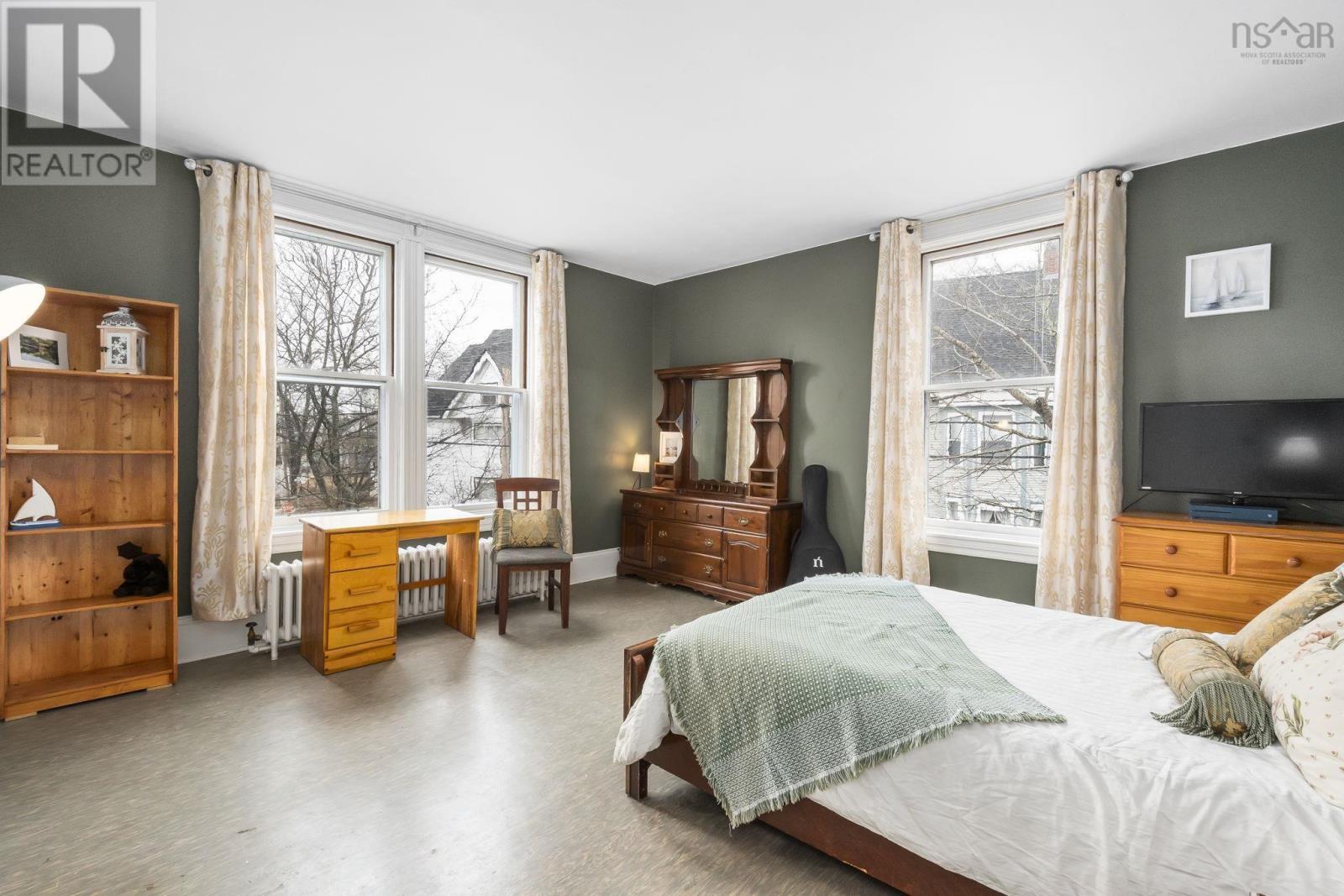 Property 22 of 38 of 304 Clifton Avenue