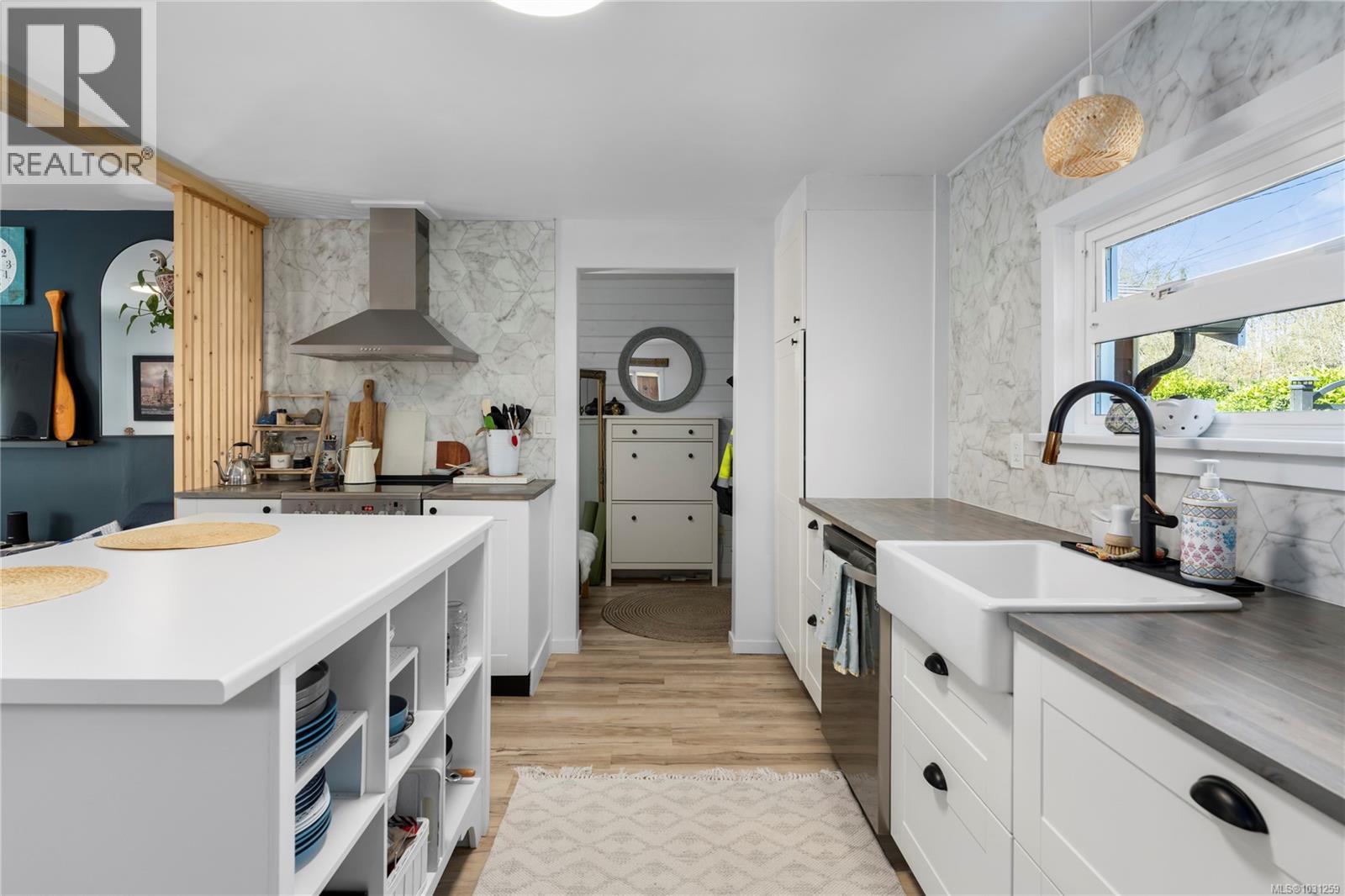 411 Seventh St - 10