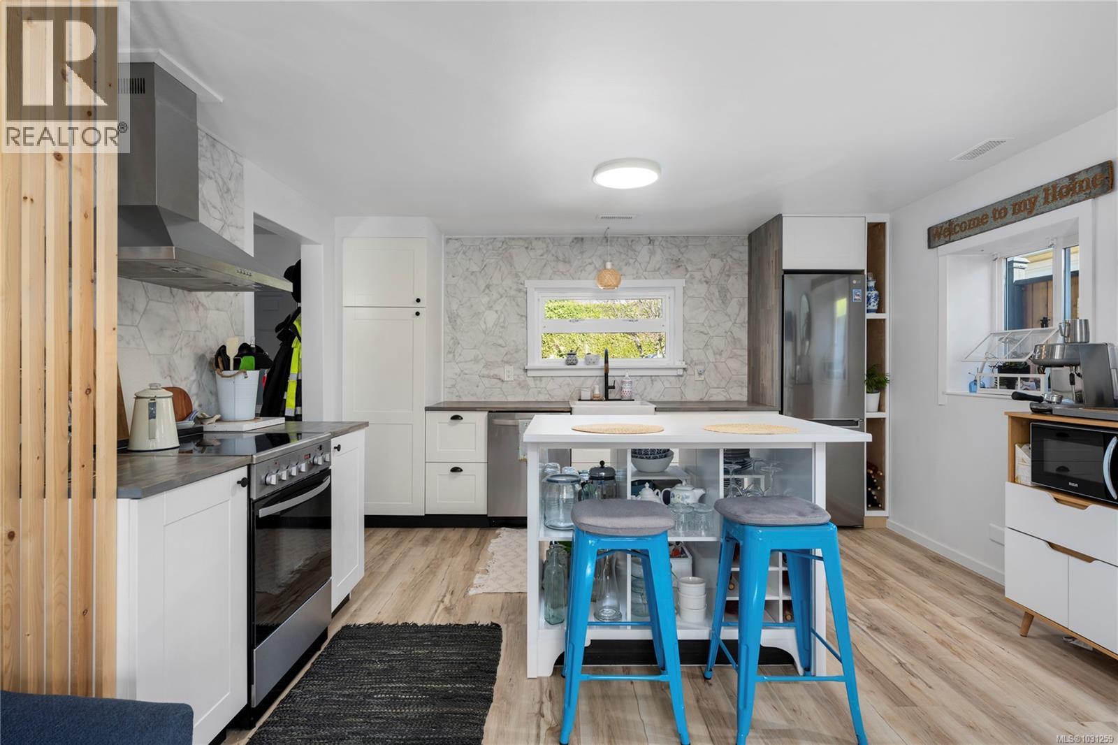 411 Seventh St - 3