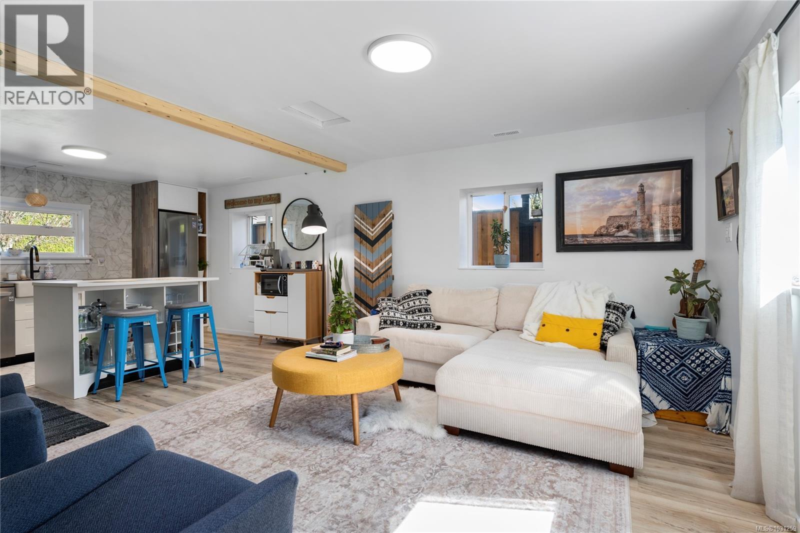411 Seventh St - 7