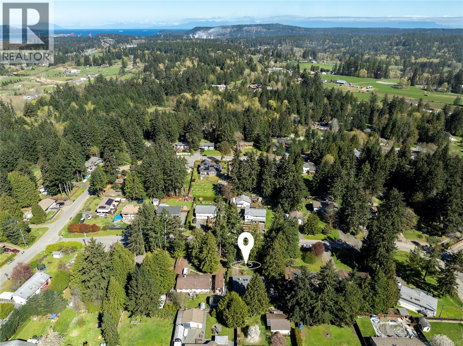 1817 MEADOWLARK CRES - 41