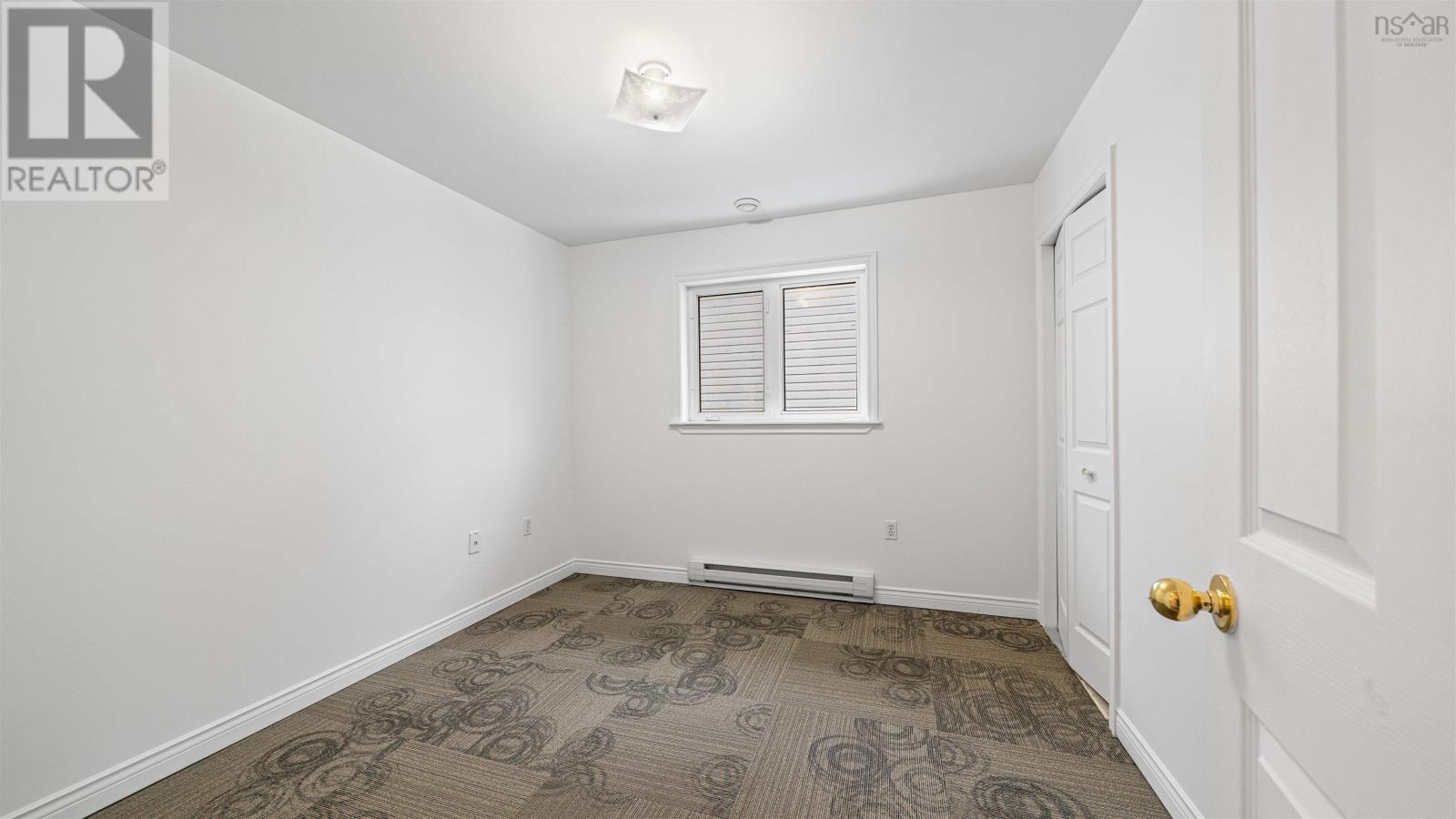 Property 22 of 44 of 20 Glenbourne Court