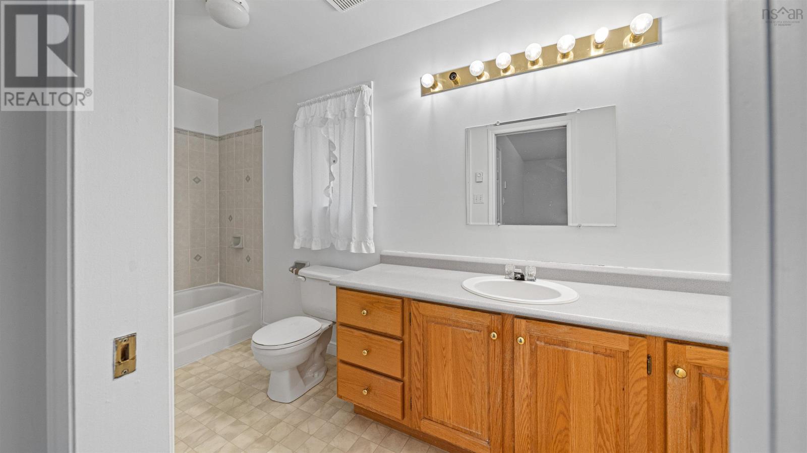 Property 30 of 44 of 20 Glenbourne Court