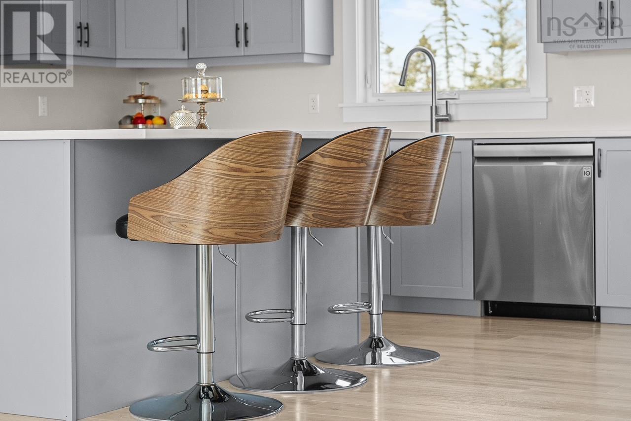 Property 16 of 42 of 212 Lynwood Drive