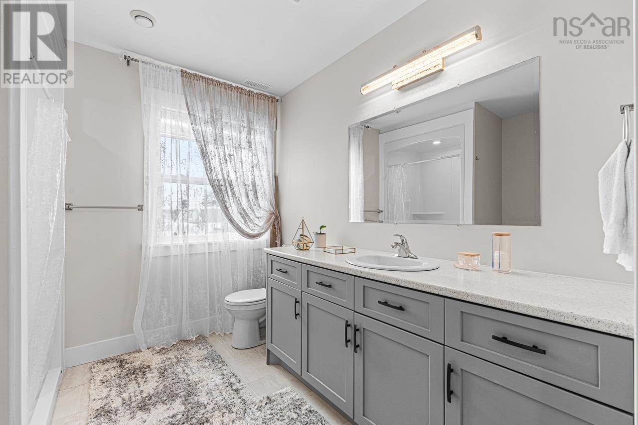 Property 23 of 42 of 212 Lynwood Drive