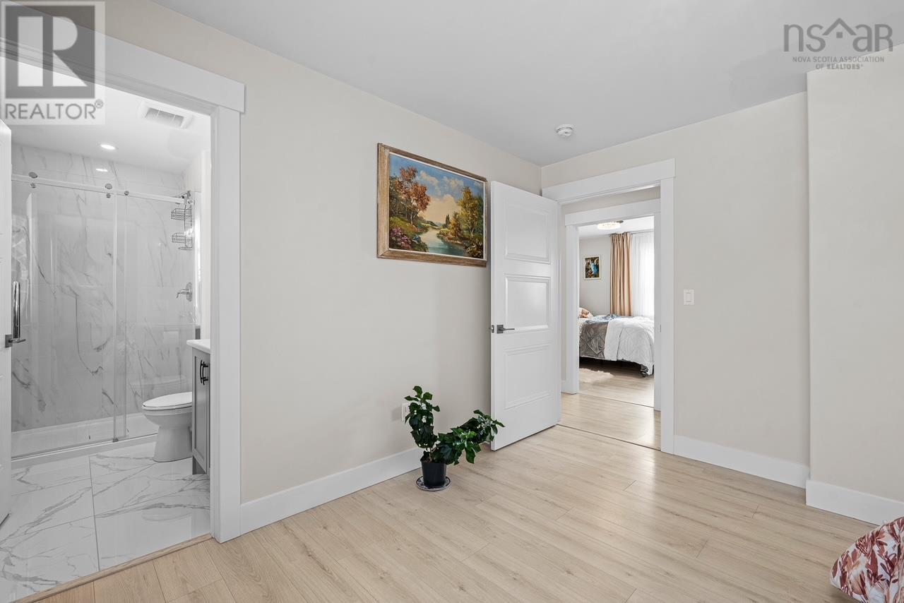 Property 29 of 42 of 212 Lynwood Drive