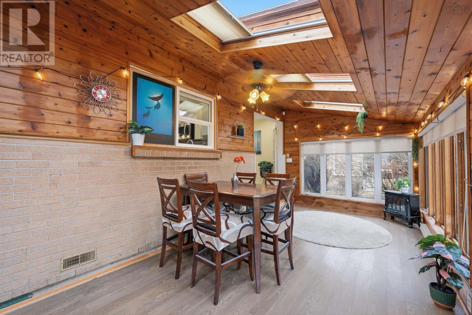 Property 19 of 47 of 40 Gateway Road