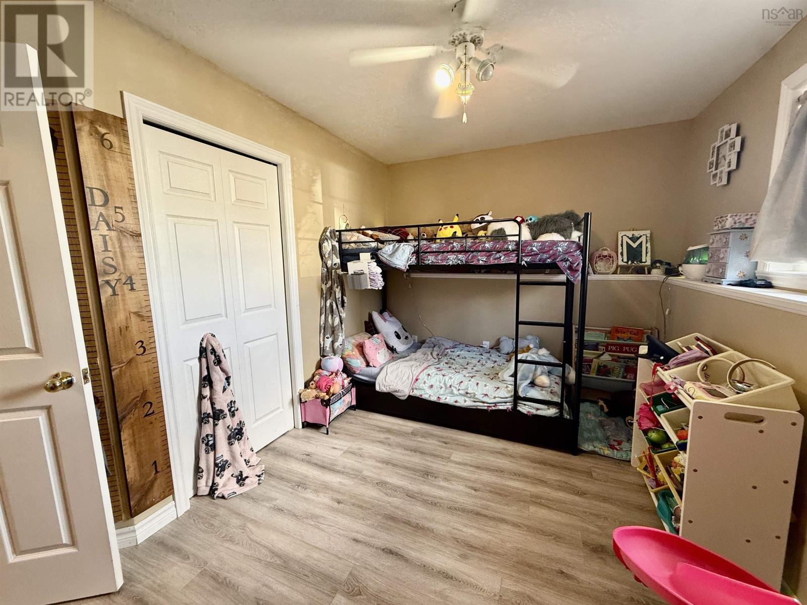 Property 20 of 33 of 45 Peter Court