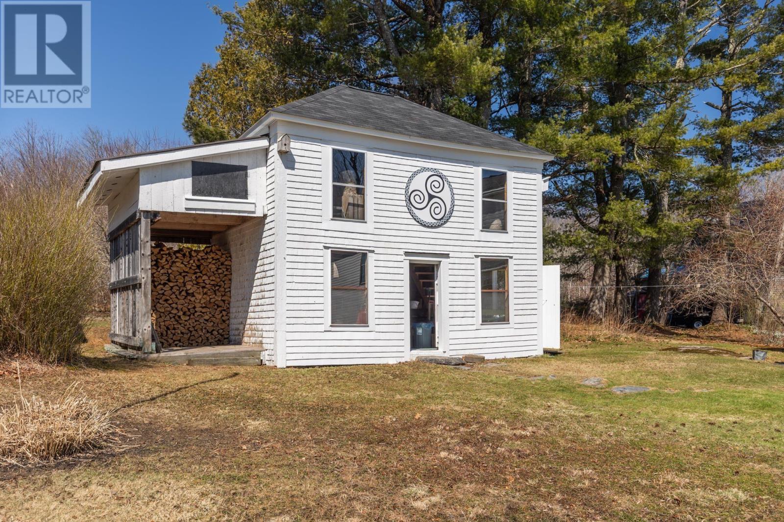 Property 7 of 41 of 2141 Highway 203