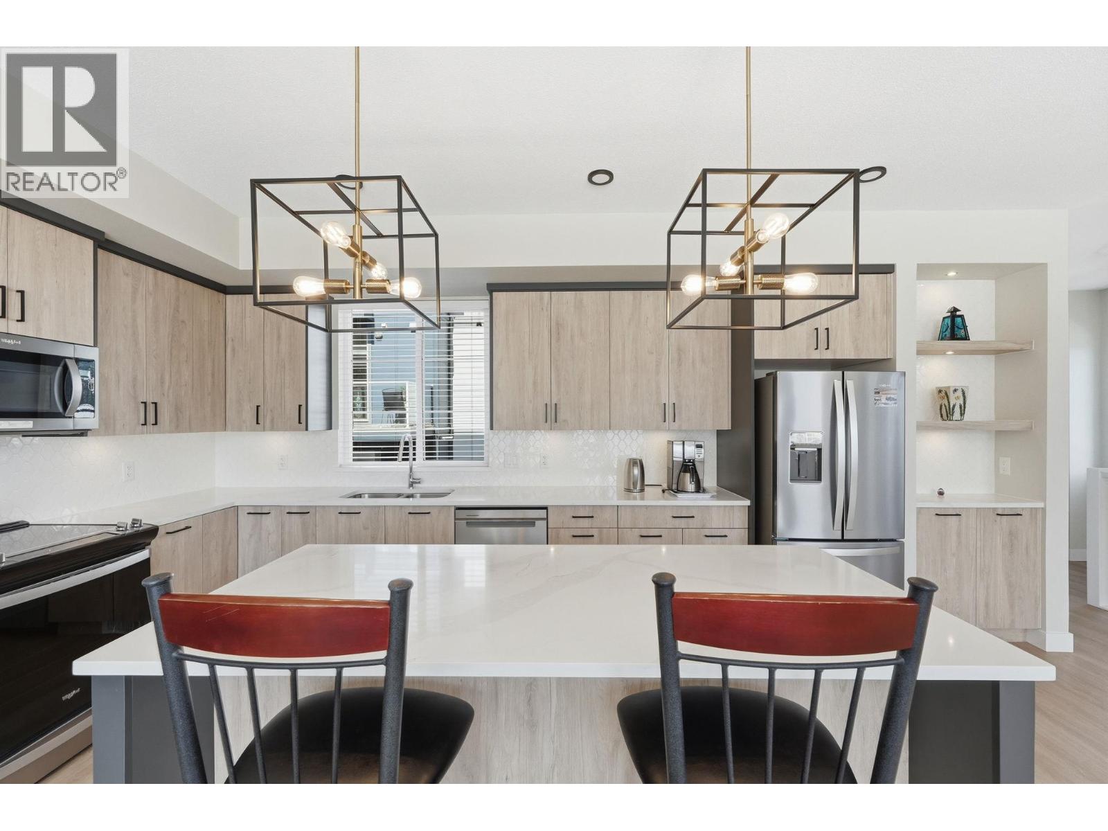 #140 4025 Gellatly Road S - 11