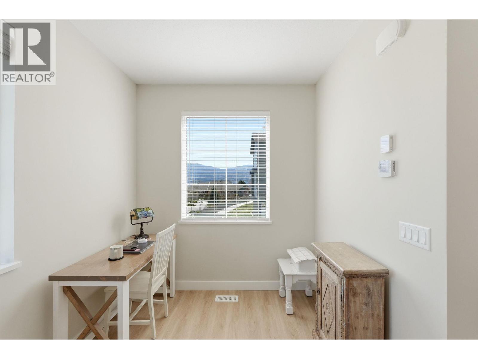 #140 4025 Gellatly Road S - 14
